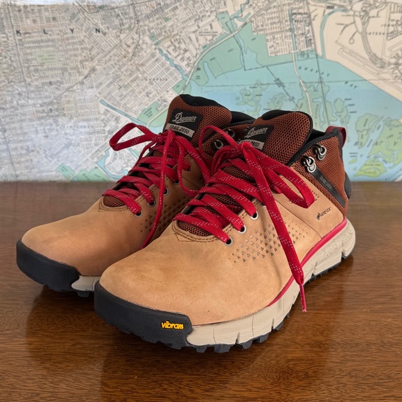 Danner Trail 2650 Mid GTX Hiking Boots – Men’s 9 – Brown/Red – Gore-Tex Waterpro main image 2